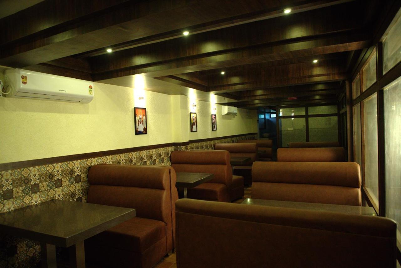 Jai wings Hotel Pondicherry Bagian luar foto