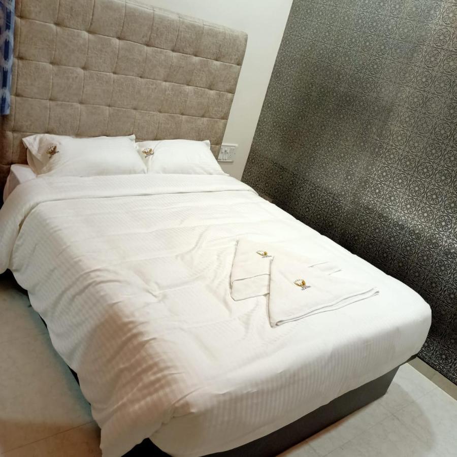 Jai wings Hotel Pondicherry Bagian luar foto