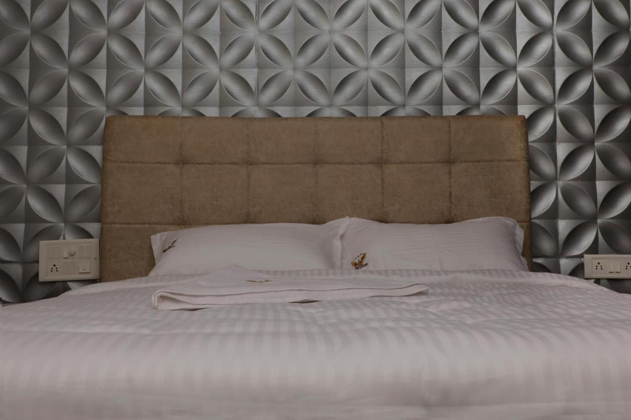 Jai wings Hotel Pondicherry Bagian luar foto